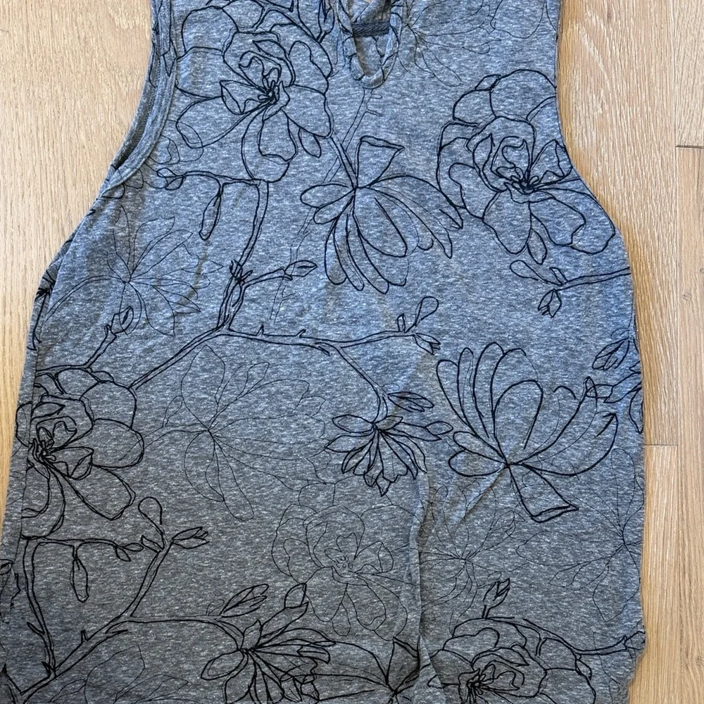 Anthropologie T.La Gray Floral Women’s Sleeveless Top size xs - Picture 9 of 9